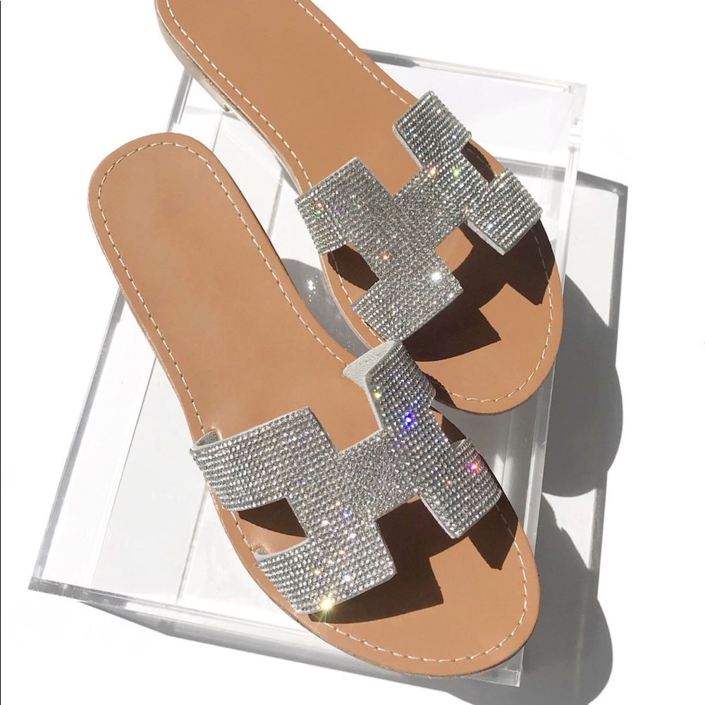 NWT! Silver Diamanté Sandals 💎